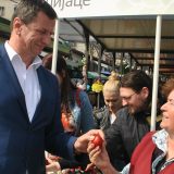 Podela uskršnjih jaja na beogradskim pijacama 7