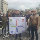 Omladina SZS sa Bastaćem ostavila poklone Vesiću 6