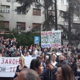 Mediji: Manji incident nakon protesta u Beogradu, kolima ušla među građane 7