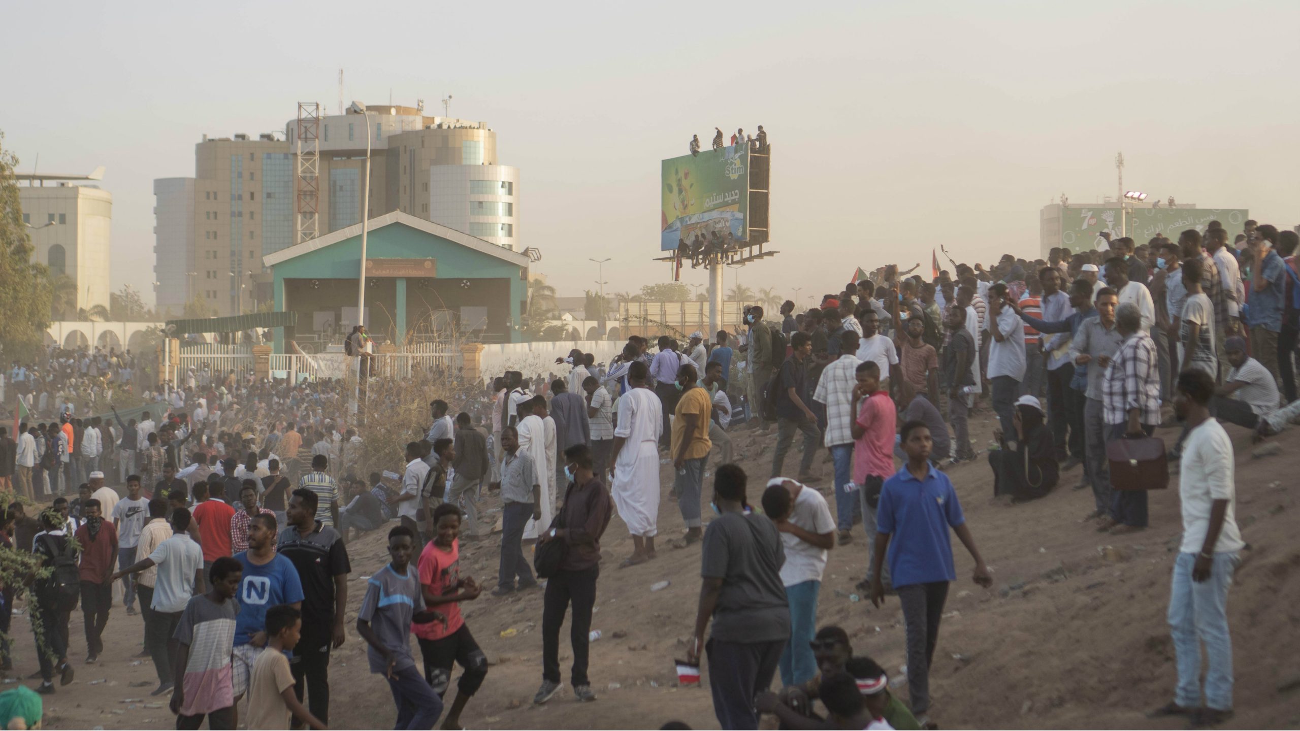 Vojska uhapsila predsednika Sudana Omara el Bašira i preuzela vlast na dve godine 1