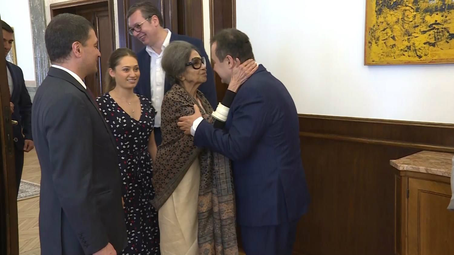 Vučić sa unukom Mahatme Gandija: Neki od indijskih giganata već na srpskom tržištu 1