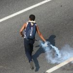 Pokušaj puča u Venecueli, povređeno više od 70 osoba (VIDEO, FOTO) 3
