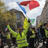 U Parizu održan protest pripadnika Žutih prsluka uprkos korona virusu 7