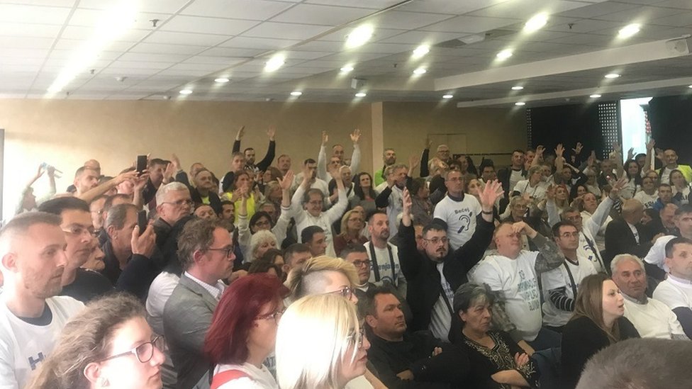 Položaj gluvih i nagluvih u Srbiji: „Stranci u sopstvenoj državi“ 2 protest gluvonemih