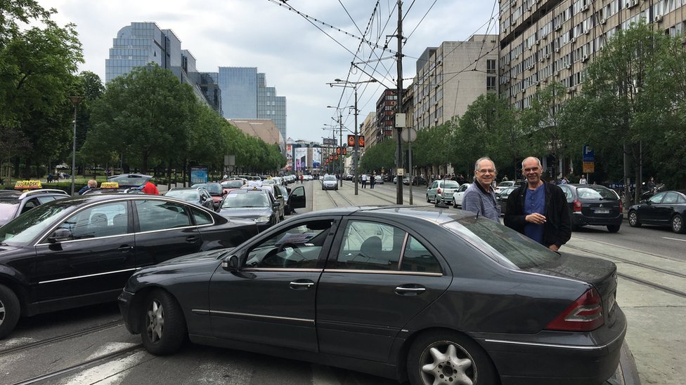Taksisti protiv kompanije Kar:Go, vozači protiv Ubera 1 Protest taksista u Beogradu, jun 2018.