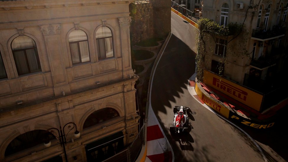 Čelsi i Arsenal u Azerbejdžanu: Nafta, ljudska prava i malo fudbala 3 Baku je i domaćin trke Formule 1