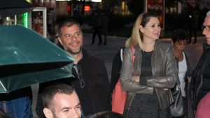 Novosađani na Pozorišnom trgu razgovarali i glasali u Otvorenom parlamentu 2