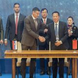 Zemlja (ni)je poklonjena Kinezima 11