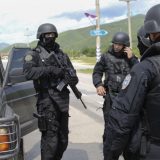 Kosovska policajka ubila roditelje i braću i izvršila samoubistvo 10