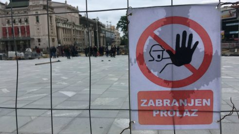 Marko Bastać sa saradnicima počeo 24-časovnu blokadu radova na Trgu Republike Incident na Trgu republike, Bastać blokirao radove (FOTO) 6