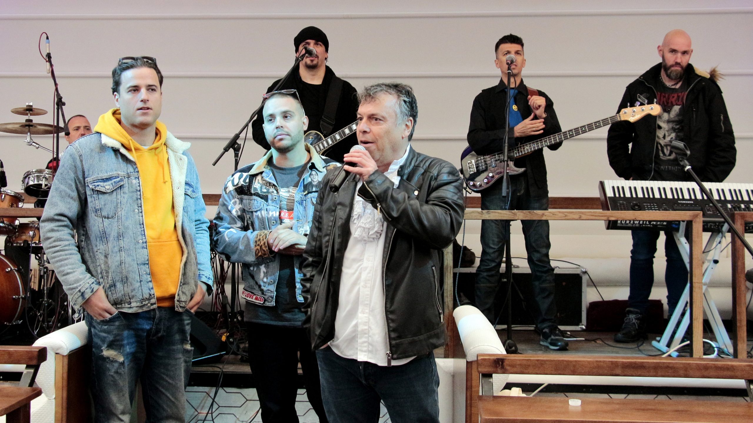 Nova pesma i spot dr Neleta Karajlića “Ti to ne razumeš” (VIDEO) 1