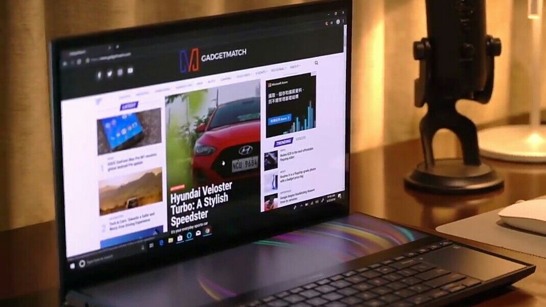 Laptop sa dva ekrana 1