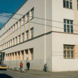 Zbog ukidanja filološkog odeljenja protest profesora Gimnazije pred Gradskom upravom 7