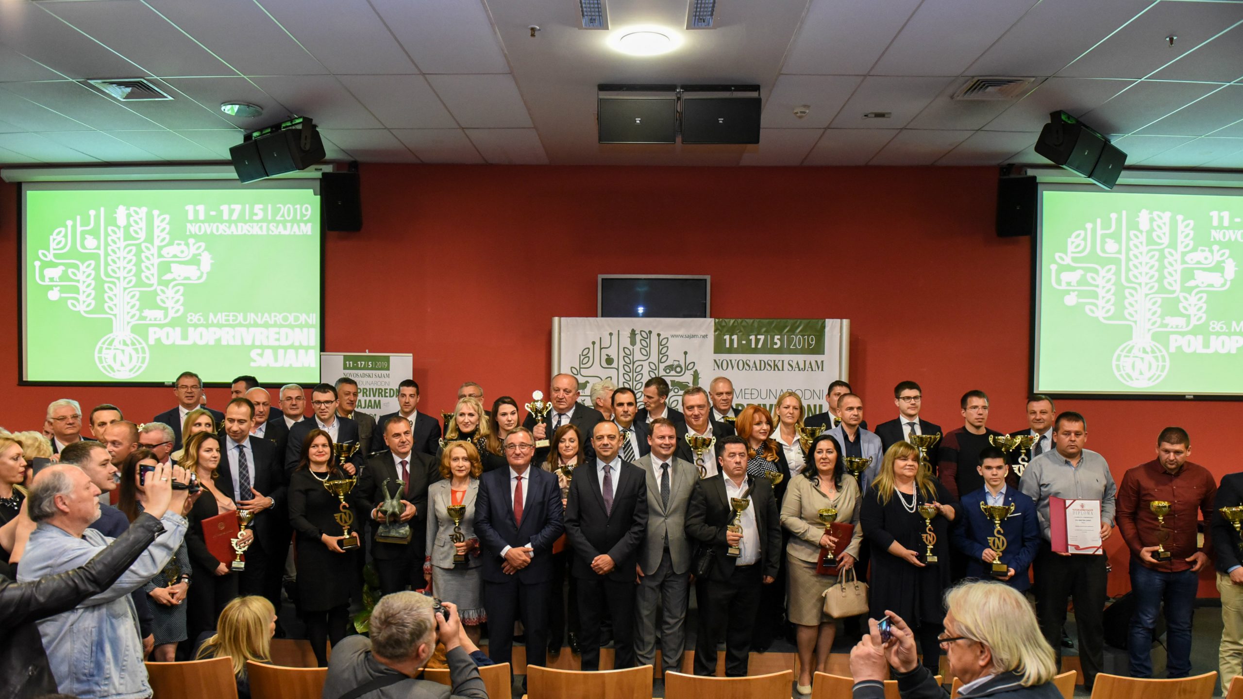 Šampionski pehar Poljoprivrednog sajma za brend NISOTEC 1