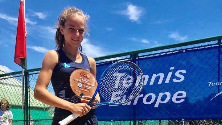 Jovana Grujić prva teniserka Srbije u kategoriji do 14 godina 1