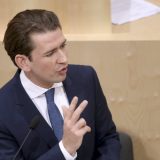Austrijski predsednik formalno raspustio vladu 1