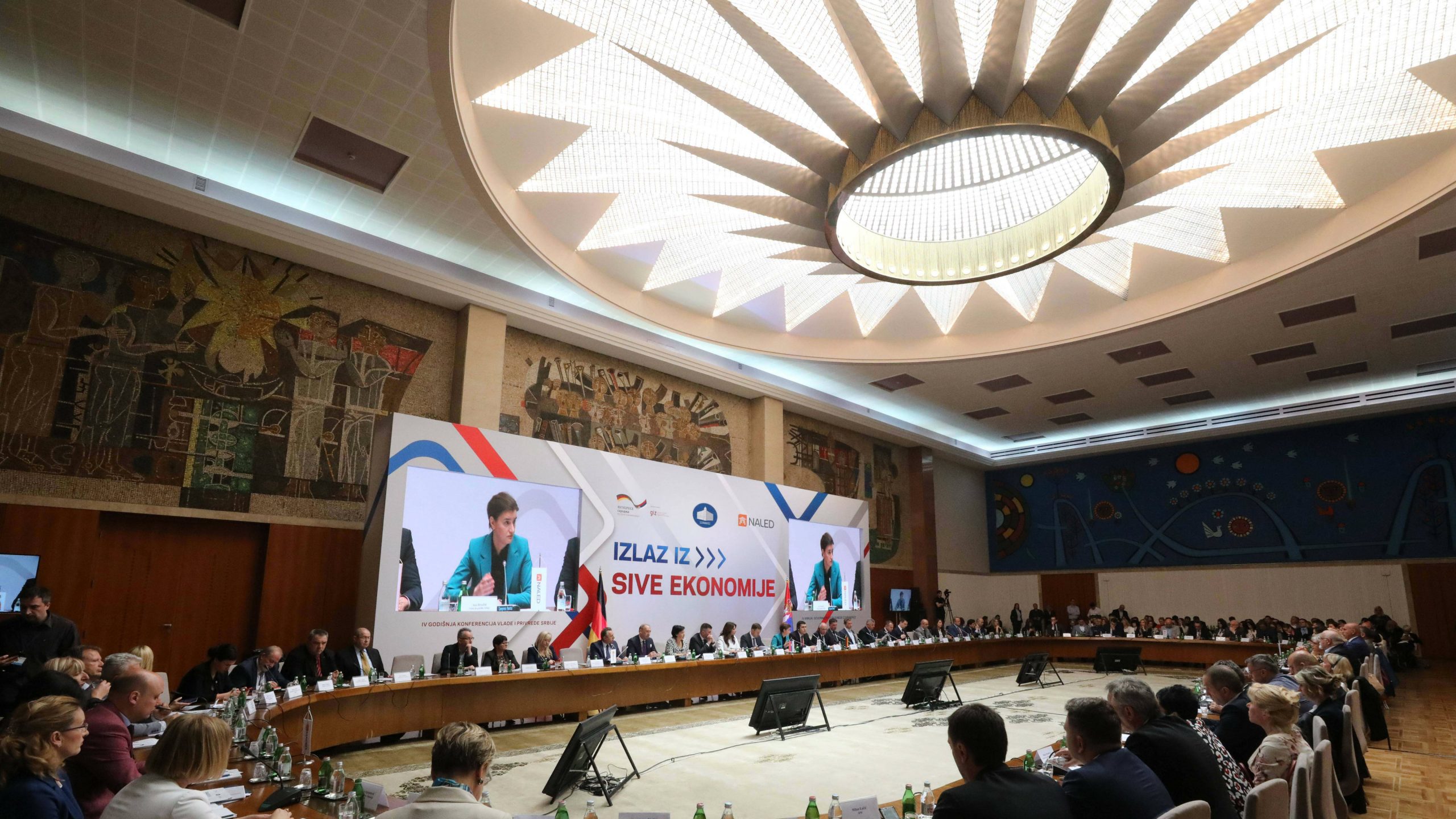 Konferencija "Izlaz iz sive ekonomije": Siva ekonomija i do 30 odsto BDP-a 1