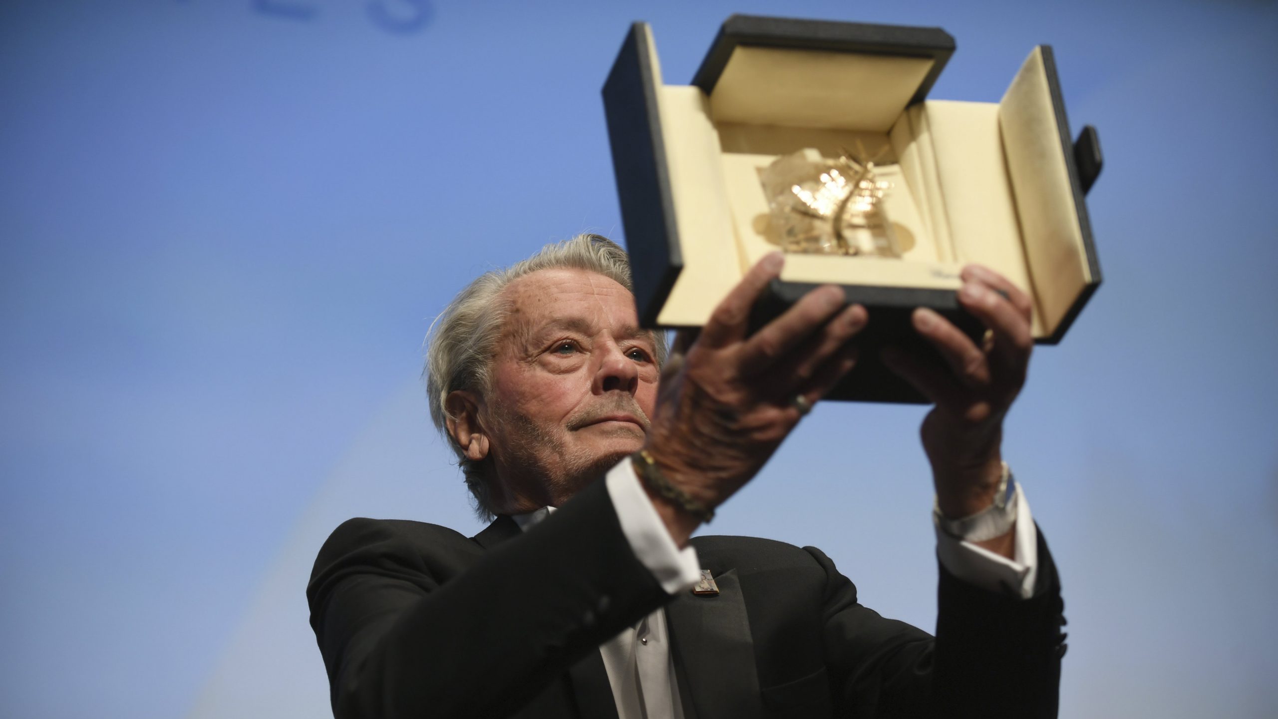 Alen Delon primio počasnu Zlatnu palmu Kanskog festivala (FOTO) 1
