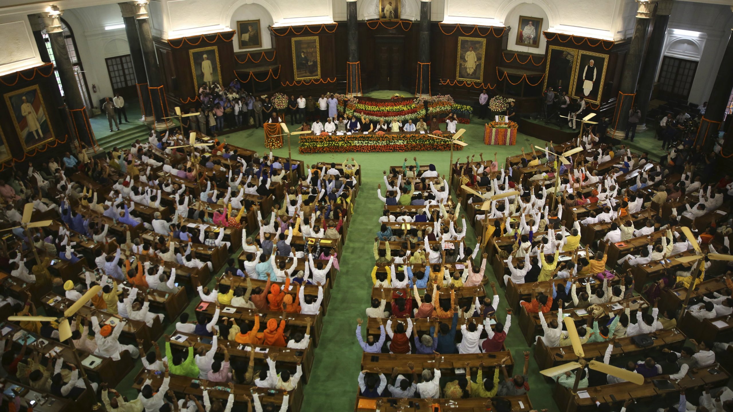 Vladajuća indijska koalicija izabrala premijera Modija za lidera 1