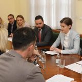 Premijerka sa predstavnicima više sindikata o kolektivnim ugovorima 12