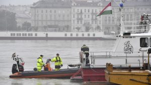 Budimpešta: Potonuo brod na Dunavu, sedam turista se utopilo 3