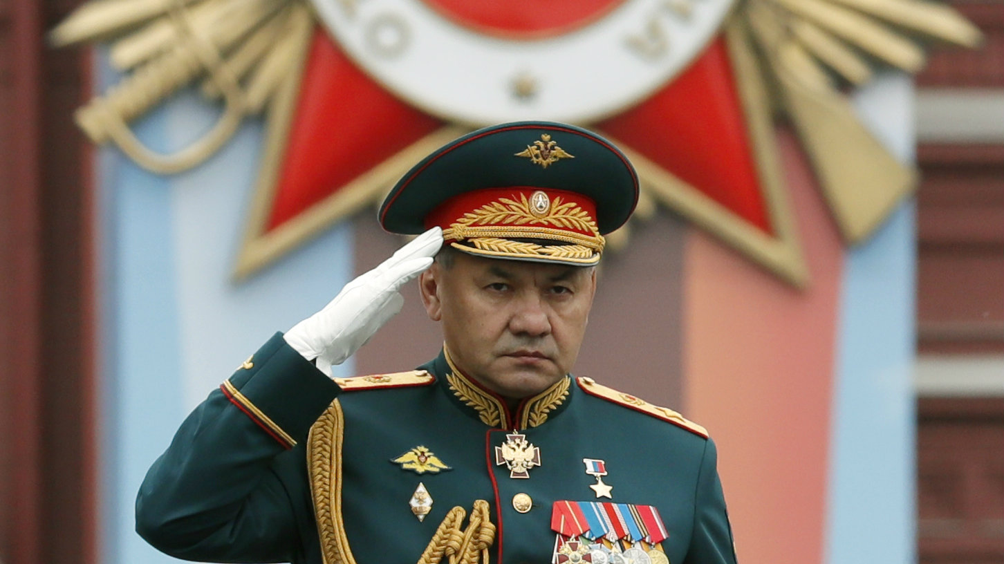 Putin na vojnoj paradi pozvao na ujedinjenje u borbi protiv savremenih pretnji (FOTO) 10