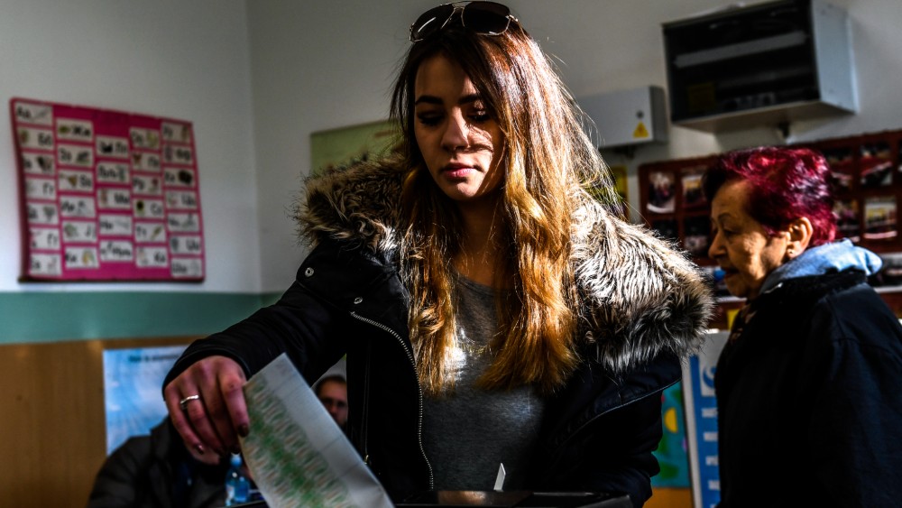 Birači iz inostranstva mogu da se prijave da će na izborima glasati van zemlje 1