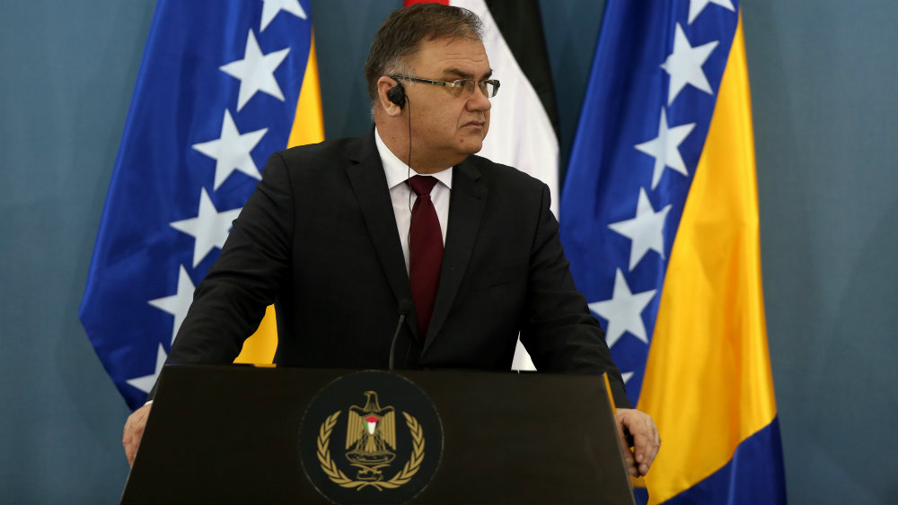 Ivanić: Dodik će završiti put u NATO 1