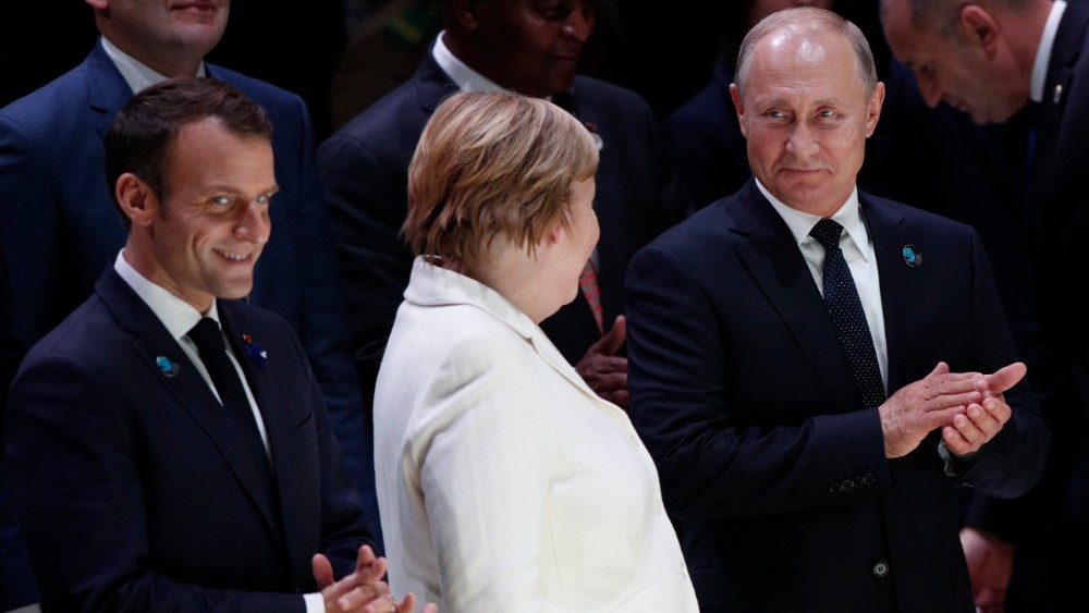 Merkelova i Putin razgovarali o Ukrajini, Siriji i Libiji 1