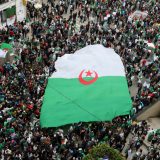 Nekoliko hiljada ljudi u Alžiru na protestu protiv vlasti 1