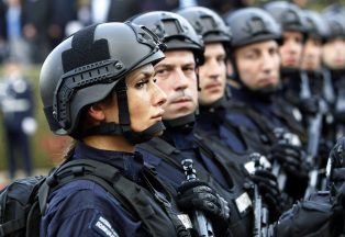 Vučić: Čuvaćemo mir, ali smo spremni da se branimo ako bude trebalo (FOTO) 10