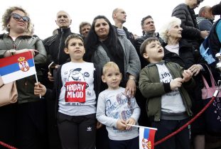 Vučić: Čuvaćemo mir, ali smo spremni da se branimo ako bude trebalo (FOTO) 11