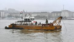 Potraga za nestalima, Dunav, Mađarska; Potonuli brod, Potonuće broda, Nastradali turisti iz Južne Koreje Mađarska policija: Brod na Dunavu potonuo za sedam sekundi, potraga za nestalima i u Srbiji 6