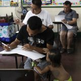 Na izborima na Filipinima vode kandidati sa podrškom Dutertea 4