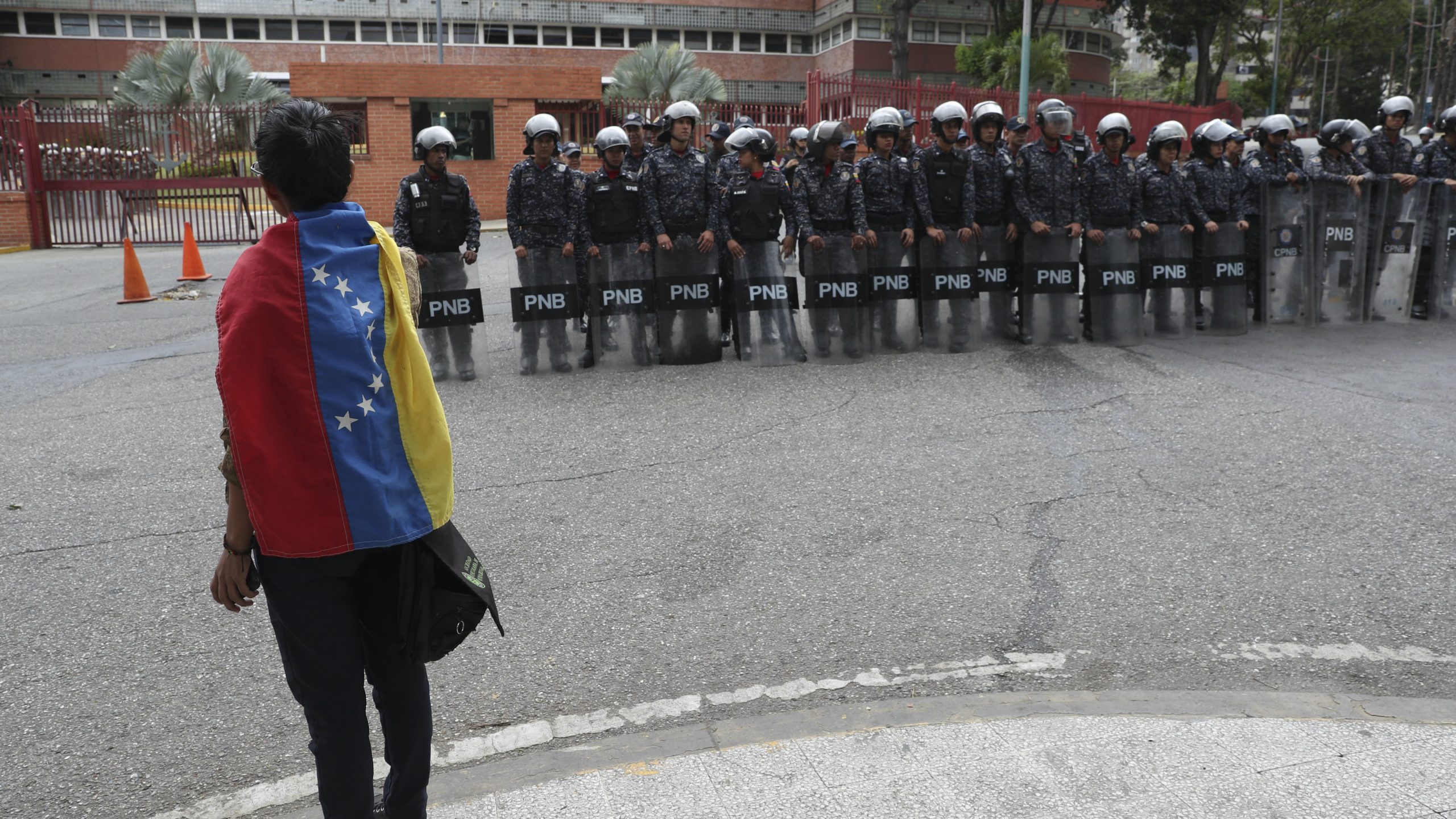 Poslanik opozicije u Venecueli pobegao u argentinsku ambasadu 1