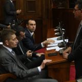 Radikali i naprednjaci se međusobno optuživali ko je primio pare i od koga 2