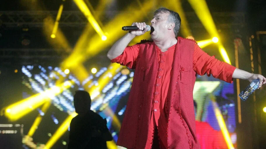 Nele Karajlić održao koncert pred punim Tašmajdanom (FOTO) 1