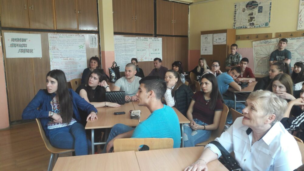 Učenici iz Sofije u Pirotu: Razmena iskustva đaka i profesora 1