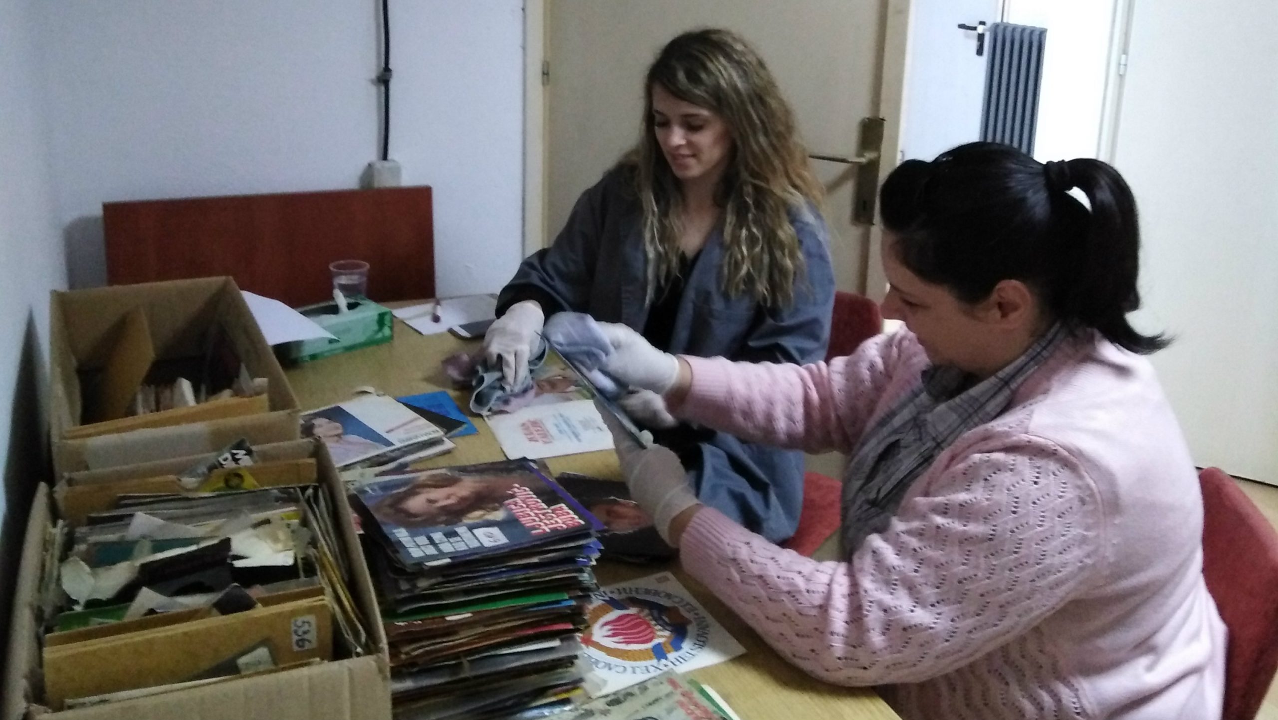 Istorijski arhiv u Pirotu preuzeo ploče iz nekadašnjeg Radio Pirota 1