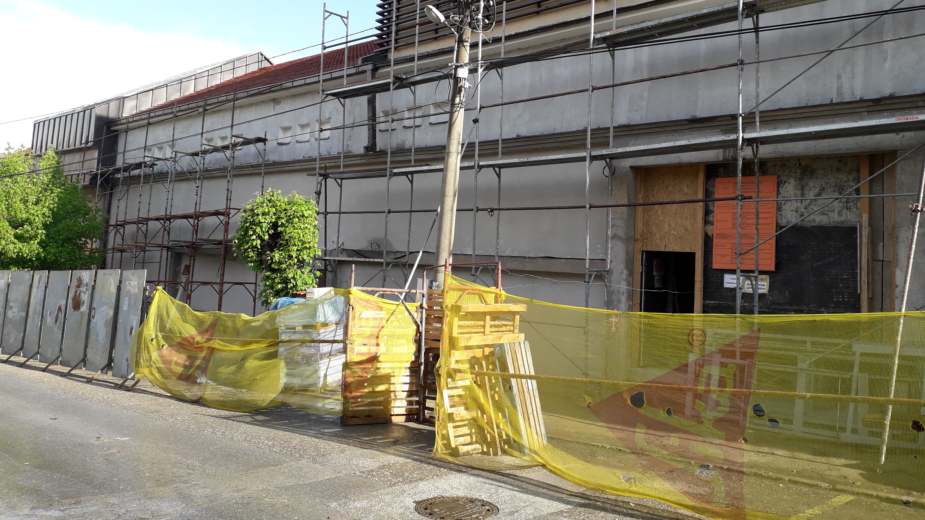 Glumci protiv useljenja bioskopa u zgradu teatra 1