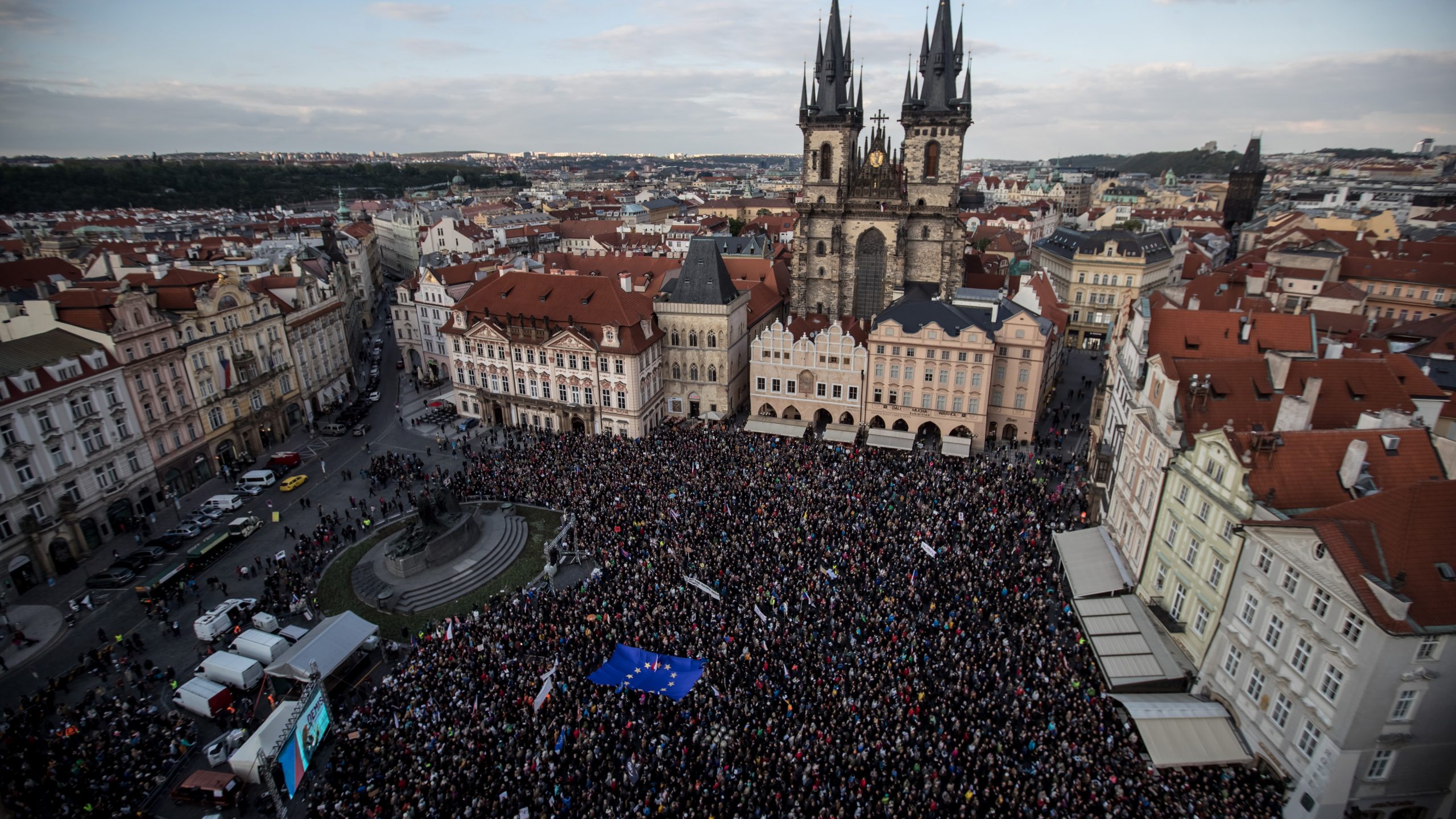 Desetine hiljada Čeha demonstrirale protiv nove ministarke pravde i premijera 1