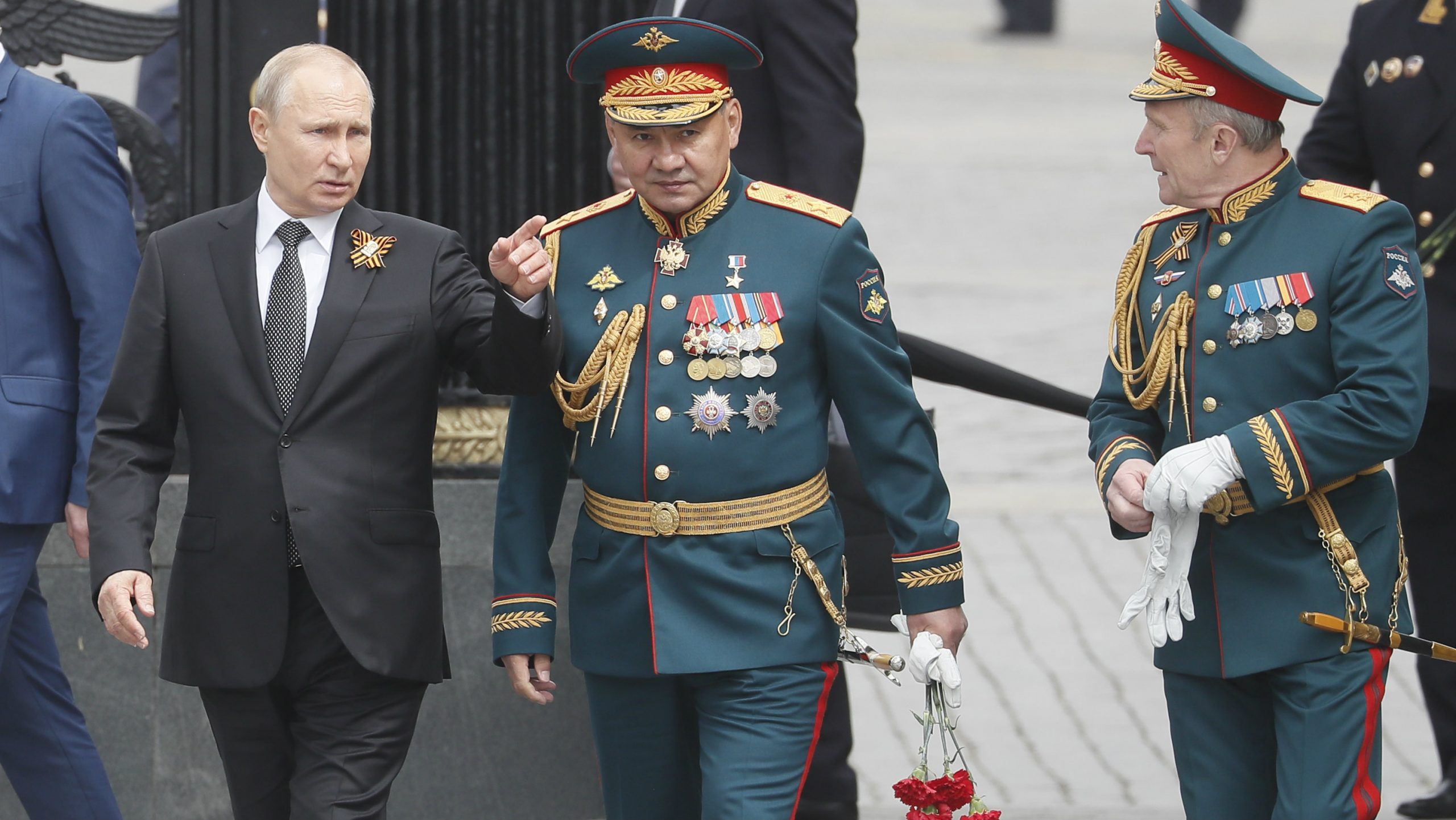 Putin na vojnoj paradi pozvao na ujedinjenje u borbi protiv savremenih pretnji (FOTO) 6