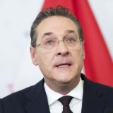 Štrahe tužio tri NN lica za snimanje videa 13