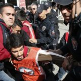 Turska policija uhapsila nekoliko demonstranata 7