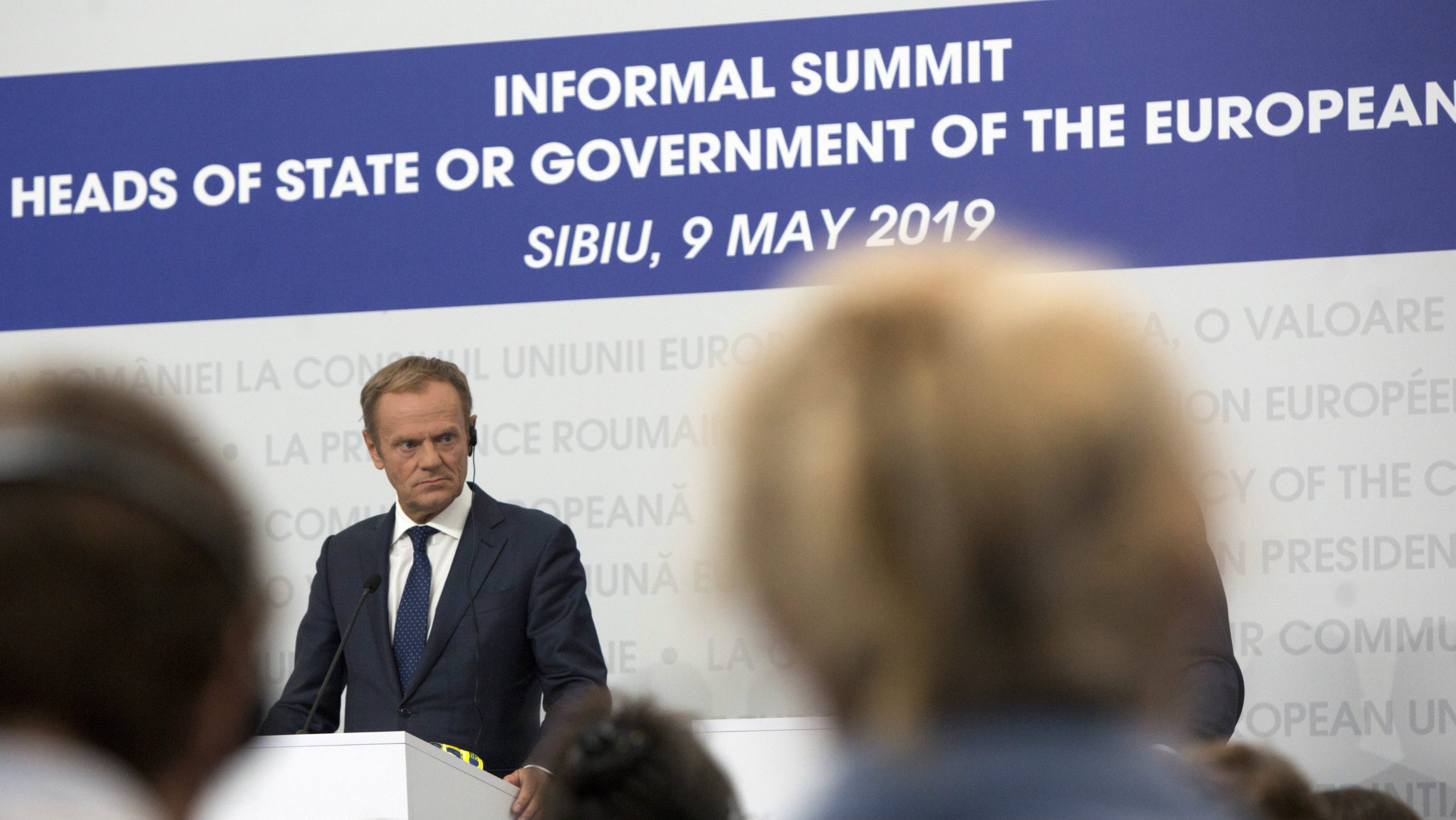 Tusk: Vanredni samit EU 28. maja 1
