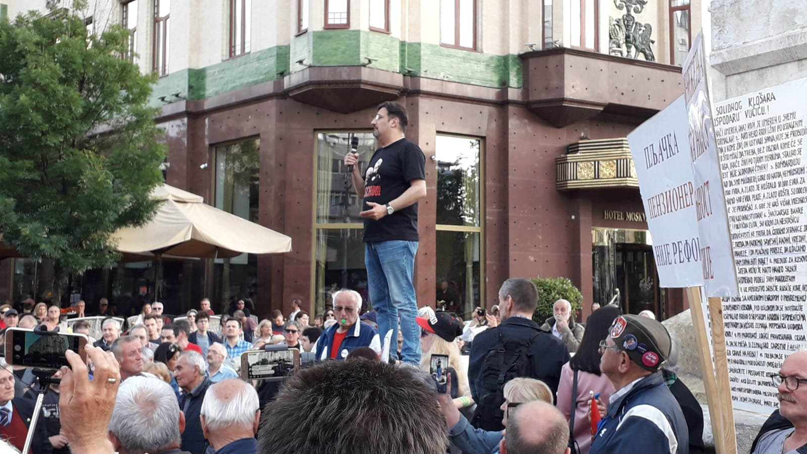 Jedan od pet miliona: Veliki protest 8. juna kao proslava šest meseci protesta (FOTO/VIDEO) 1