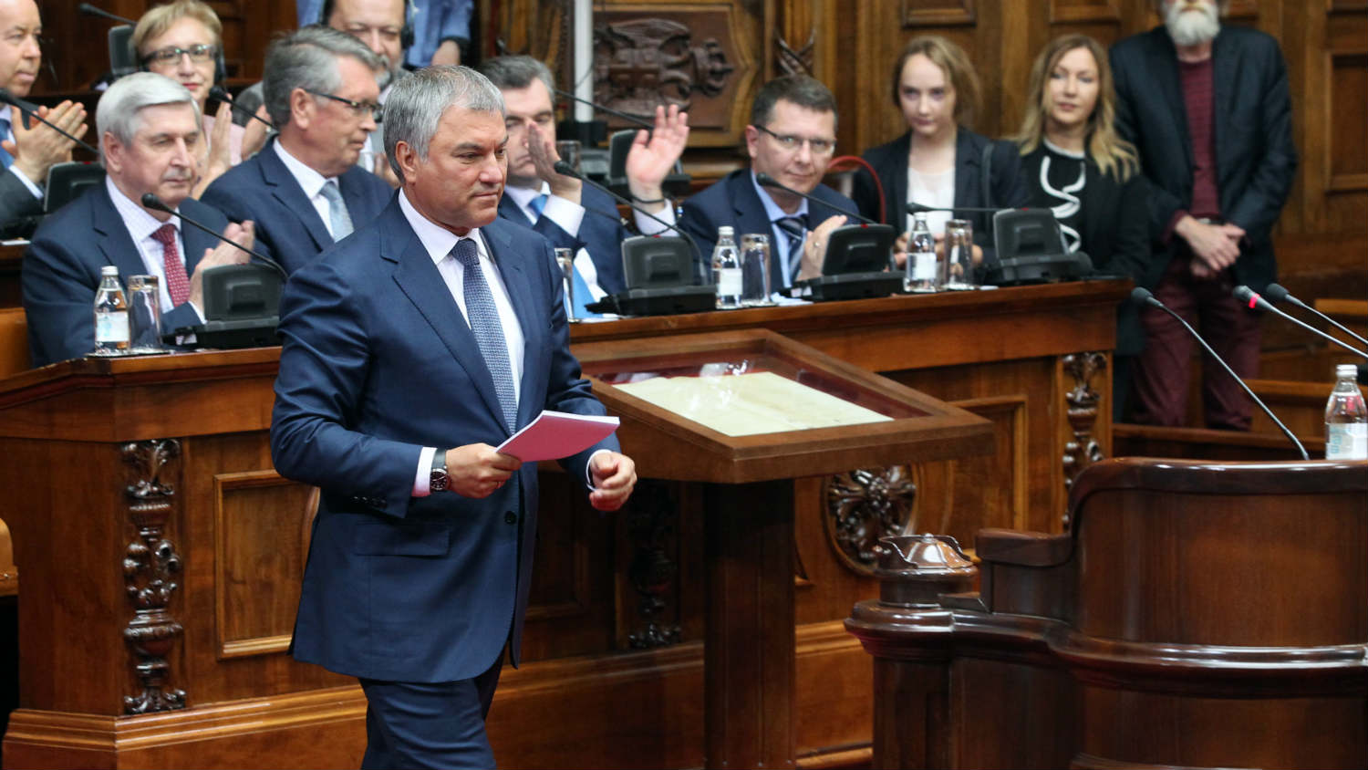 Brine oduševljavanje Volodinovim govorom 1