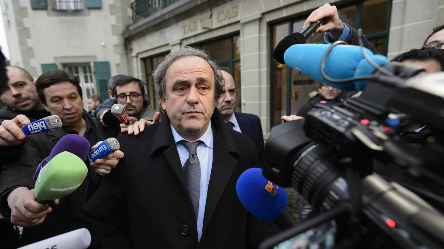 Mišel Platini: Zvezda padalica 1