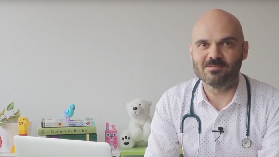 Internet, doktori i dijagnoze: Pomoć za bebu na klik 2 Doktor Marko Petrović