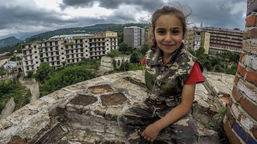 Izraelski fotograf za BBC na srpskom: „Kako sam rastao u mržnji i naučio da je se oslobodim" 1 fotografije Gilada Sadea